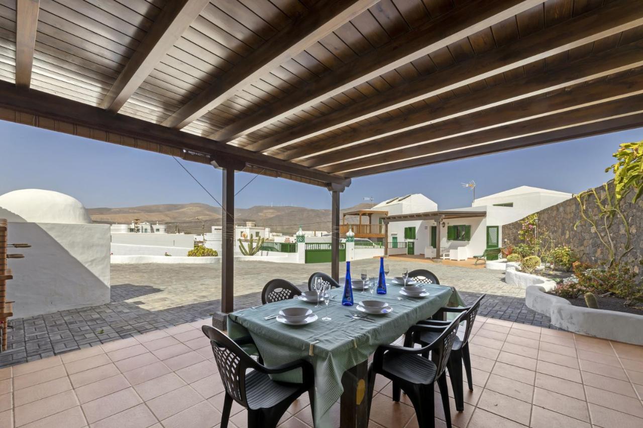 Villa Laura Guatiza Exterior photo